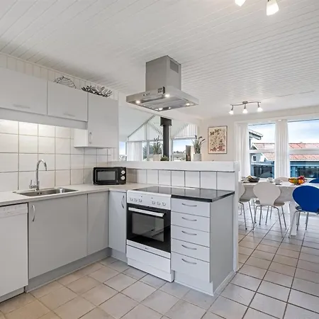 Gottfreda - 330m To The Fjord By Interhome