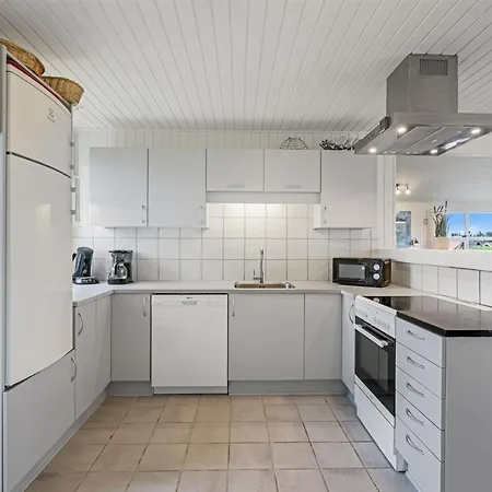 Gottfreda - 330m To The Fjord By Interhome * Havrvig
