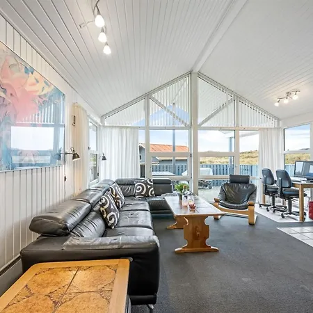 Gottfreda - 330m To The Fjord By Interhome * Havrvig